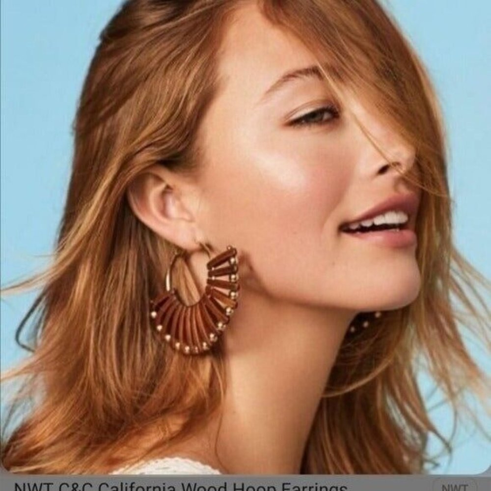 C&C wood and gold hoop earrings